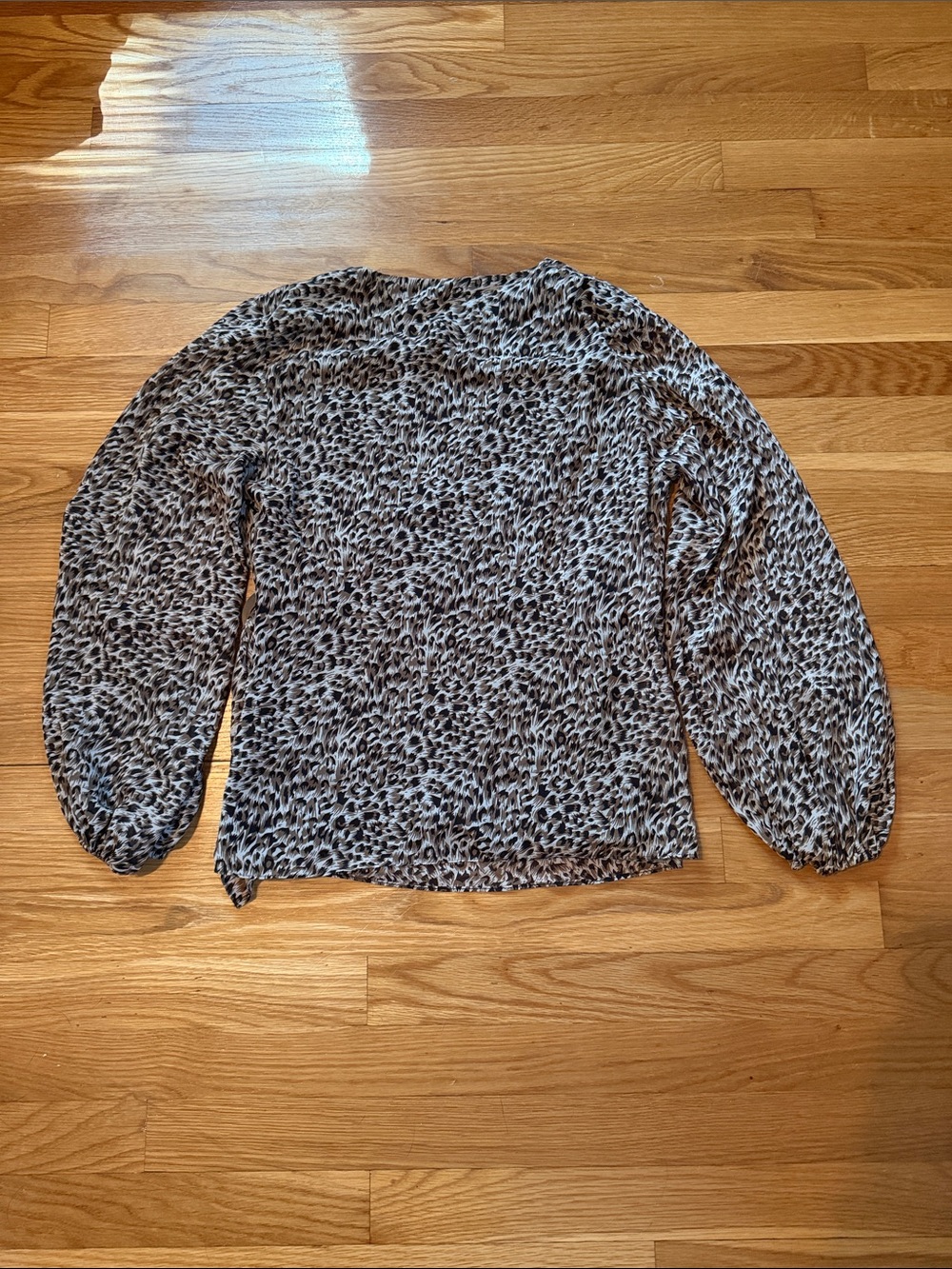 MSK Leopard Print Wrap Top - Taupe and Black - Picture 9 of 12